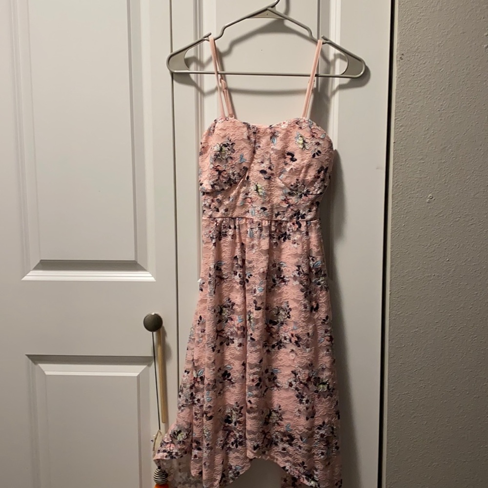 Super cute light pink floral dress